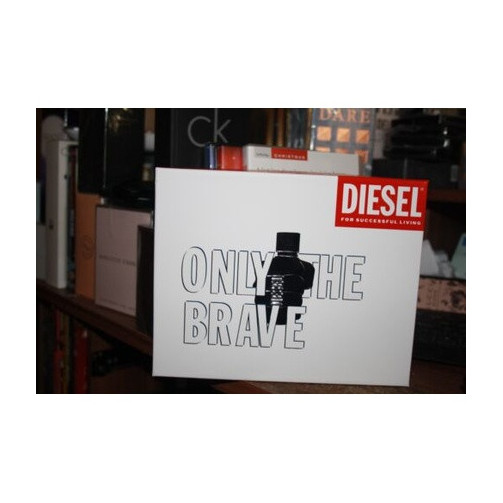diesel_only_the_brave_set_regalo35ml_eau_de_toilette_+_75ml_gel_de_ducha_para_hombre_3614273843096_oferta