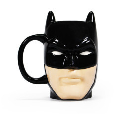 taza_3d_half_moon_bay_batman_450ml_5055453488047_oferta